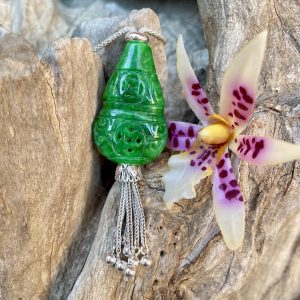 collier en jade