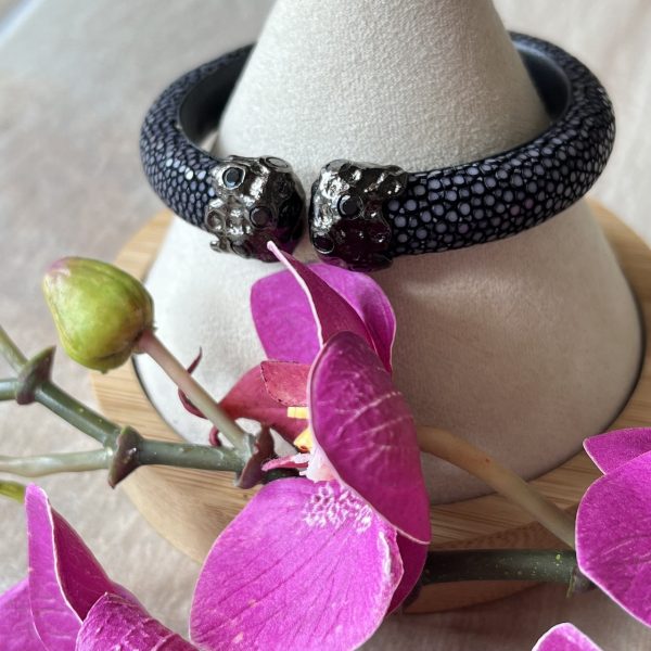 bracelet en galuchat noir rhodium