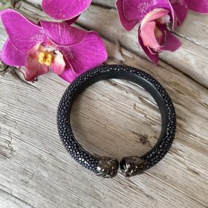 bracelet en galuchat noir rhodium