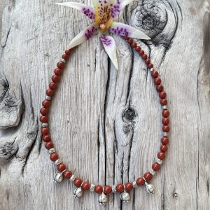 Collier de Jaspe Rouge fleurs de lotus argent