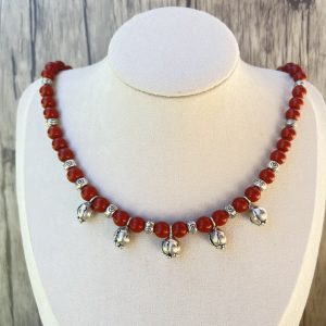 Collier de Jaspe Rouge fleurs de lotus argent