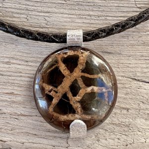 collier ras de cou de septaria