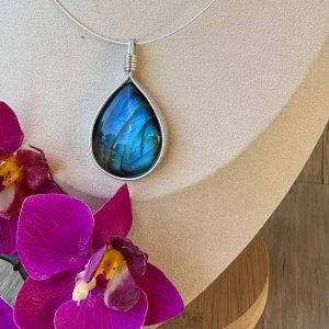 ras de cou goutte labradorite