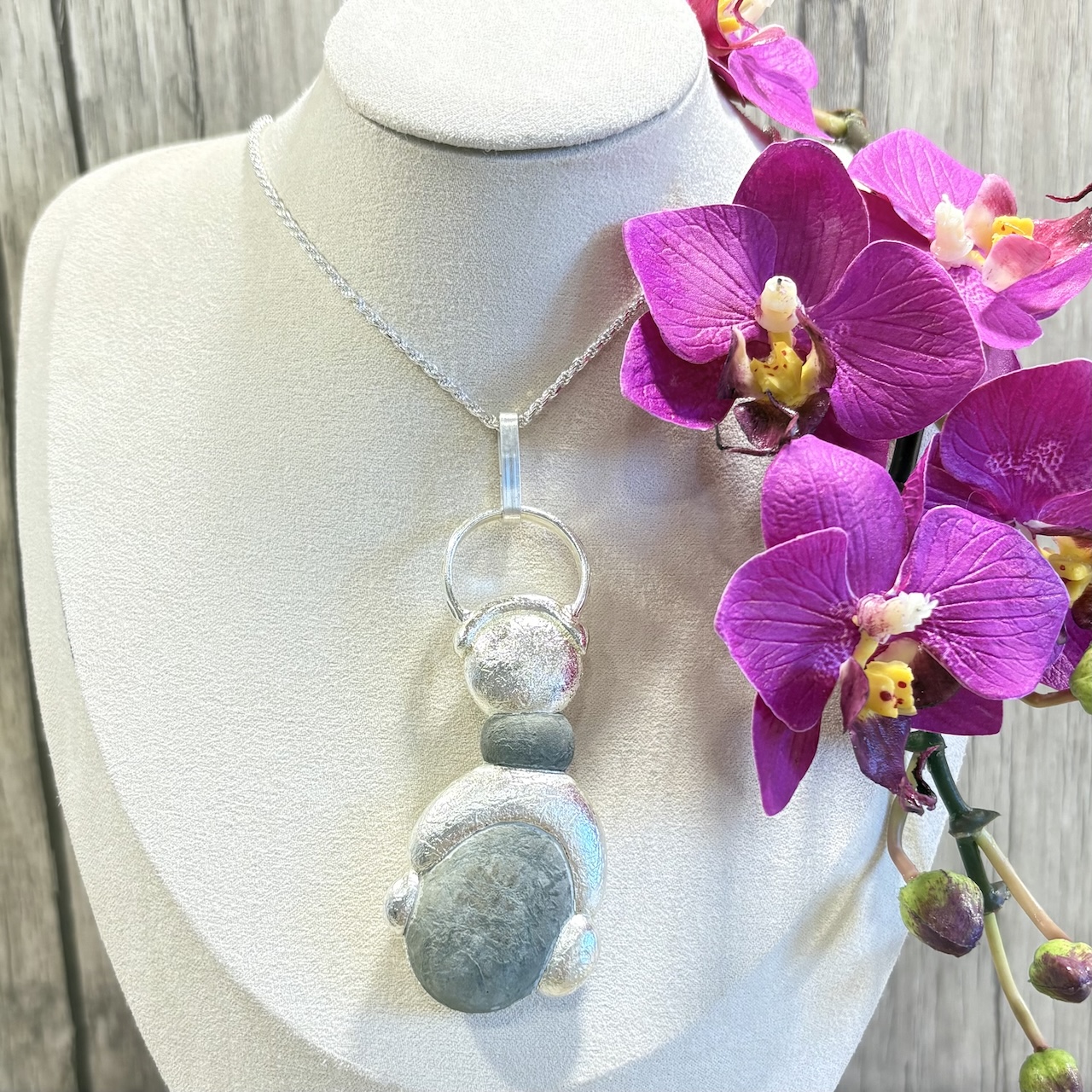 Sautoir pierre des fées electroformé en argent