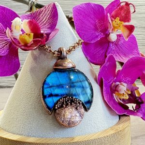 Collier labradorite lune elecroformé
