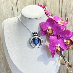 Collier pendentif de labradorite lune électroformé argent