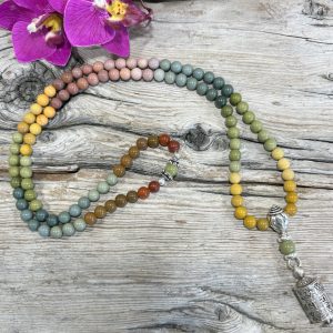 Collier Agate Alashan de grade 3A+ avec moulin à prières en argent 925